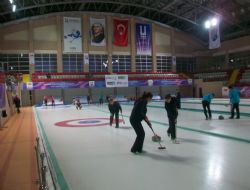 Curlingte heyecan fırtınası